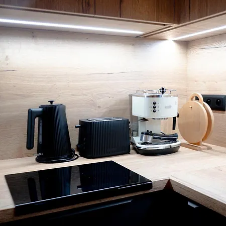 Apartament Severna, V Blizkosti Centra Bb, V Cene Mestka Dan, Self Check-in, Free Parking