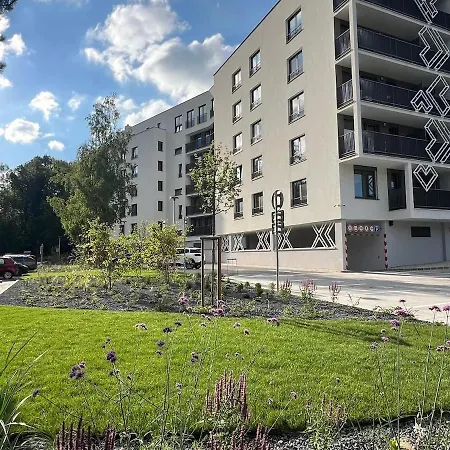 Severna, V Blizkosti Centra Bb, V Cene Mestka Dan, Self Check-in, Free Parking Apartament