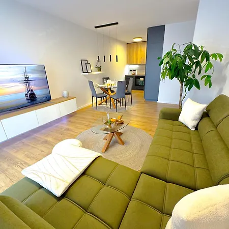 Apartament Severna, V Blizkosti Centra Bb, V Cene Mestka Dan, Self Check-in, Free Parking