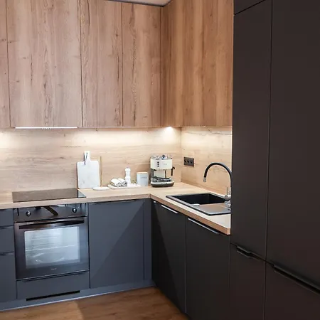 A1 Severna Apartment, Near Center, Free Parking דירה באנסקה ביסטריצה